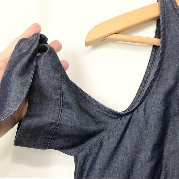 Banana Republic-Chambray Cold shoulder Top XS - Picture 3 of 7